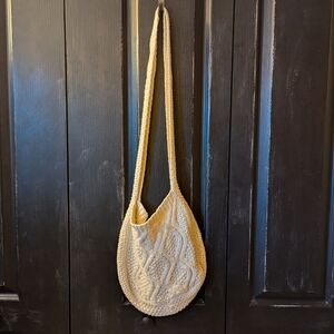 Elegant Cream Knit Shoulder Bag